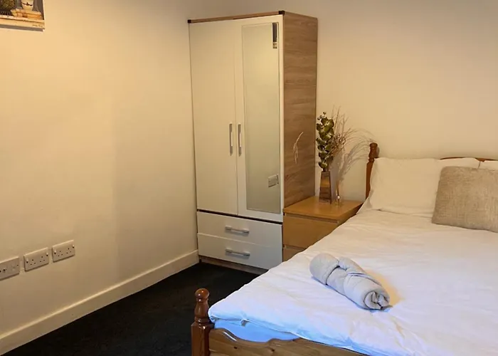 Serene Retreat - Near Bham City Centre & The Jq