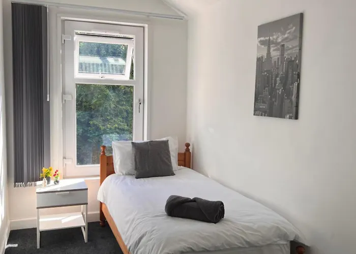 Serene Retreat - Near Bham City Centre & The Jq